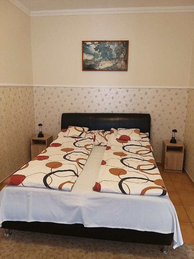 Garden Apartmanház 2 Hajdúszoboszló Dış mekan fotoğraf